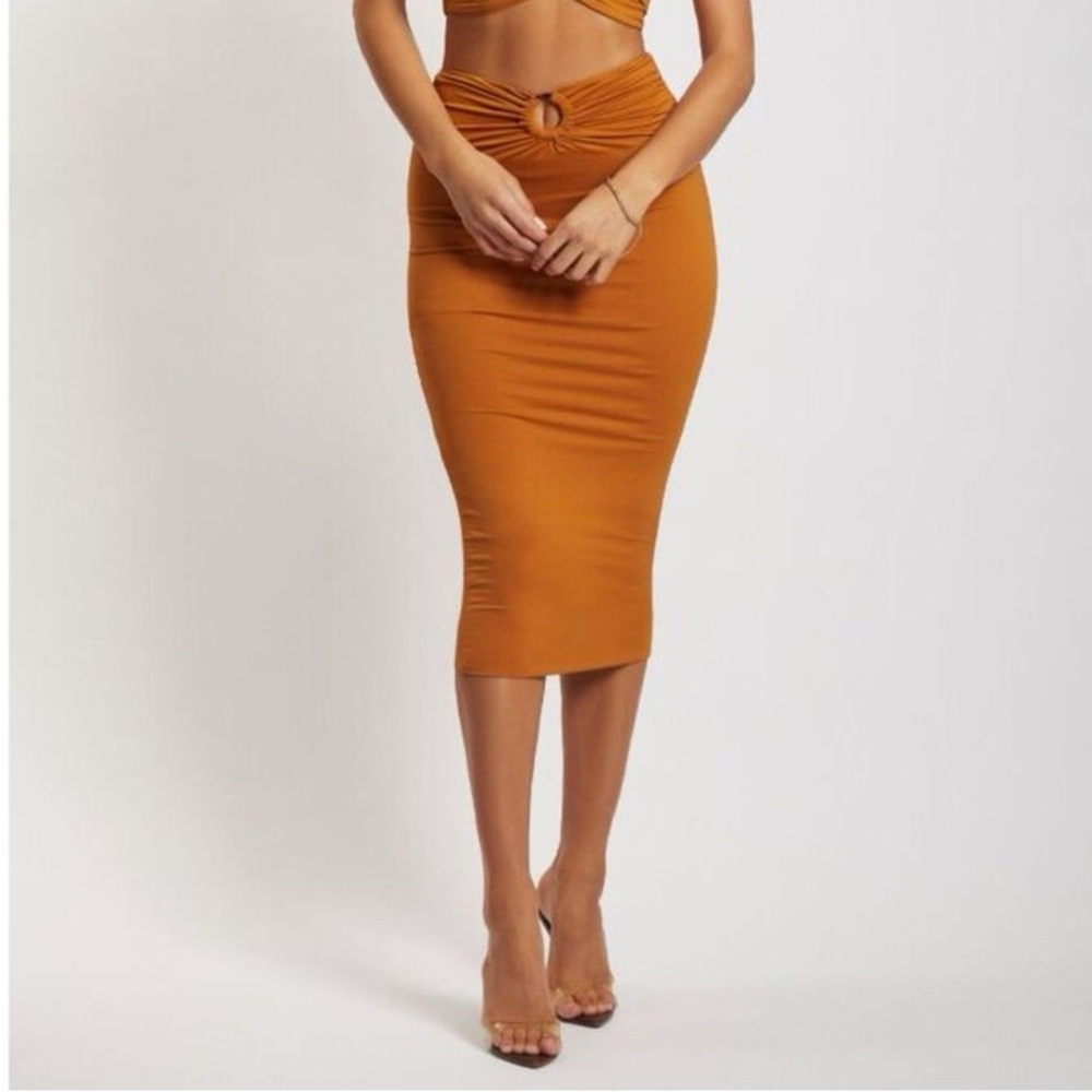 Meshki Tortoise Shell Ring Midi Skirt | Burnt Orange